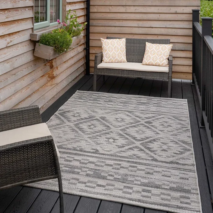 Grey Aztec Textured Flatweave Indoor Outdoor Area Rug – Pavillion