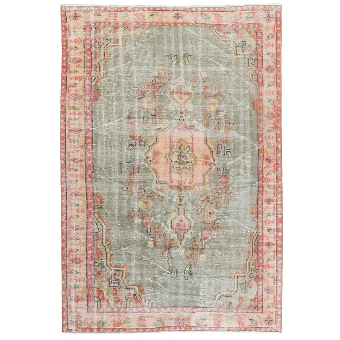 Isabetta – Vintage Turkish Area Rug