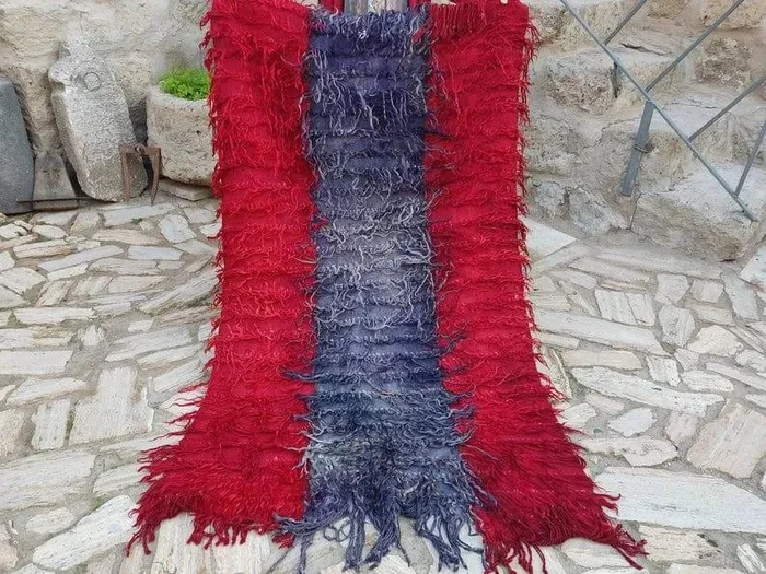 Kaison 3’5” x 5’8”
