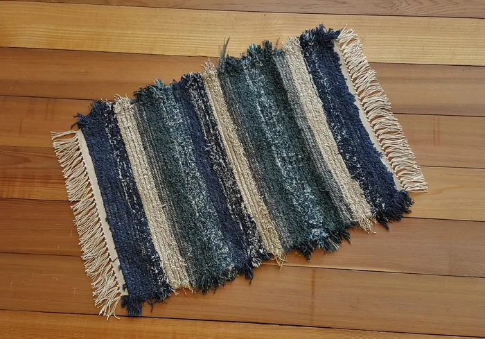 Kitchen, Bathroom or Door Entry Rug – 20″ x 29″ Deep Navy, Teal Green & Oatmeal