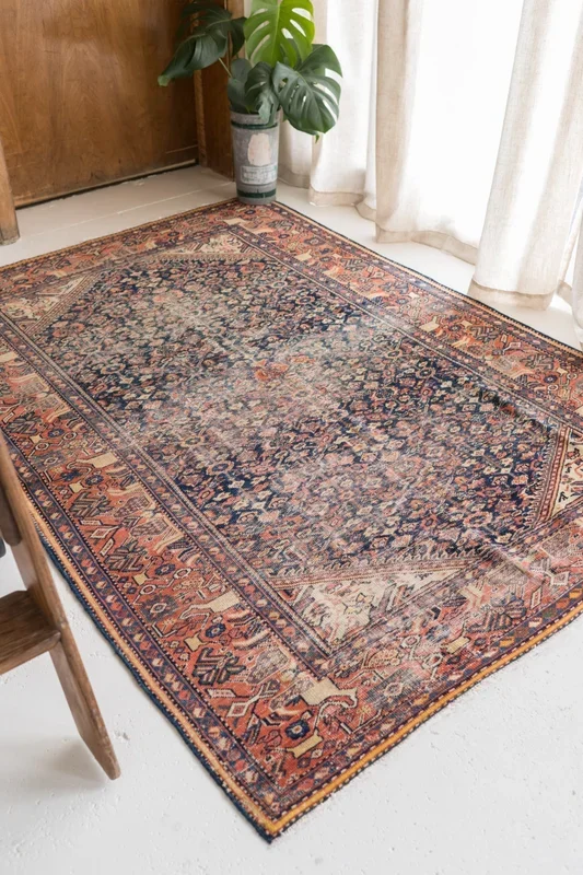 Kyle 4’6 x 6’6