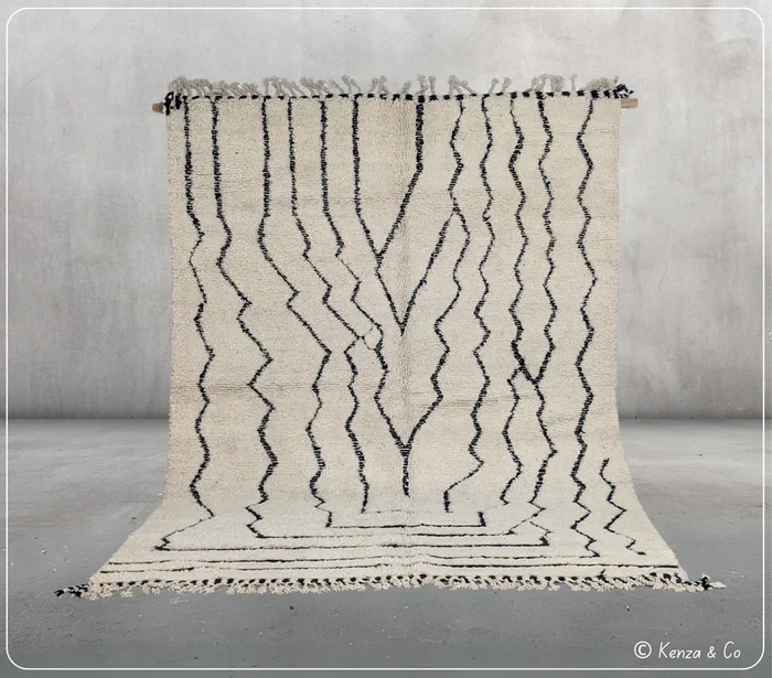 LARGE Beni Ouarain Rug, 285 x 205 cm || 9,35 x 6,73 feet, G-317