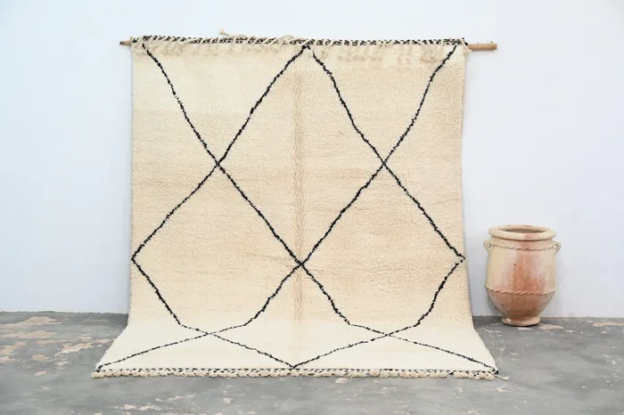 LARGE Beni Ouarain Rug, 300 x 215 cm, GO-734