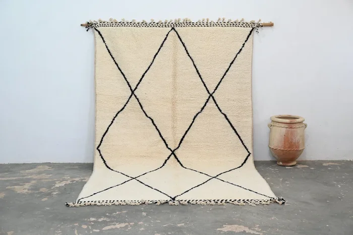 LARGE Beni Ouarain Rug, 320 x 200 cm, GO-755