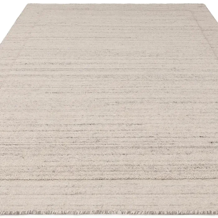 Larson Ivory