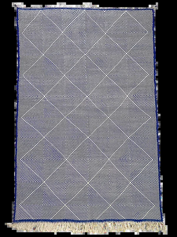 M’rirt’s Optical Illusion Flatweave – Blue & White