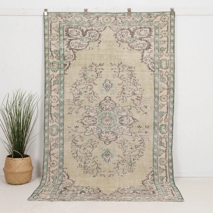 Maribelle – Vintage Turkish Area Rug
