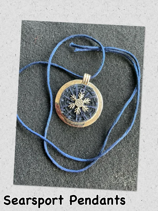 Midnight Blue Round Snowflake Pendant Kits