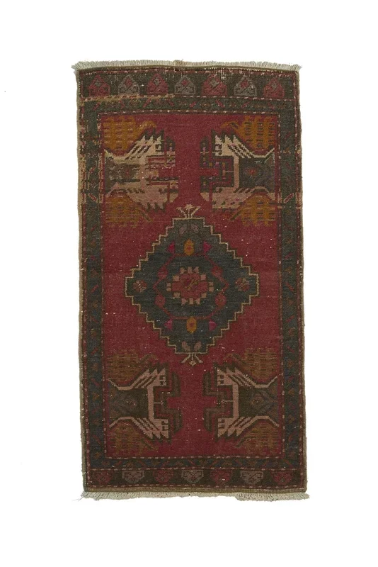 No. 760 Mini Rug – 1’9″ x 3’4″