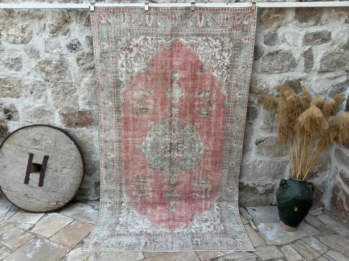 Noah 5′ x 8’7”
