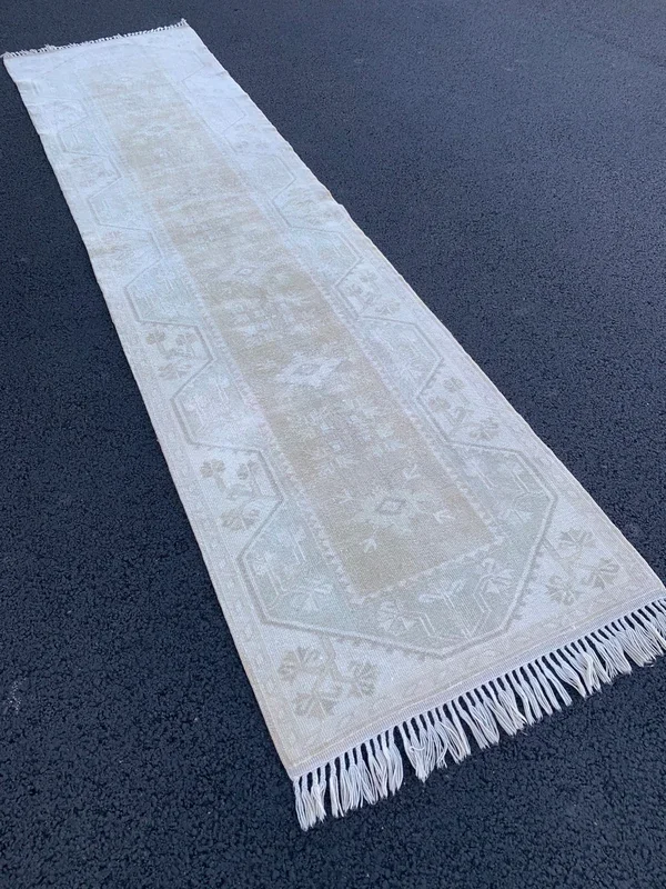 Opal 2’7 x 10’2
