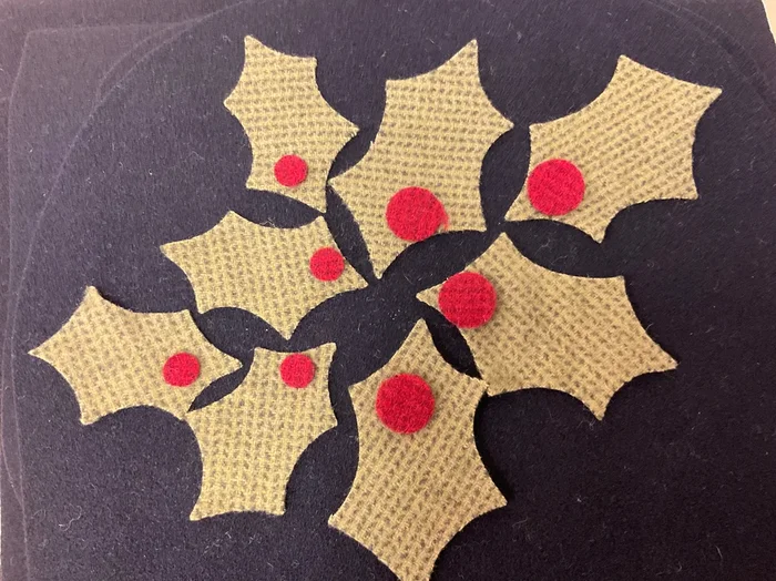 Pre Cut Holly and Berries