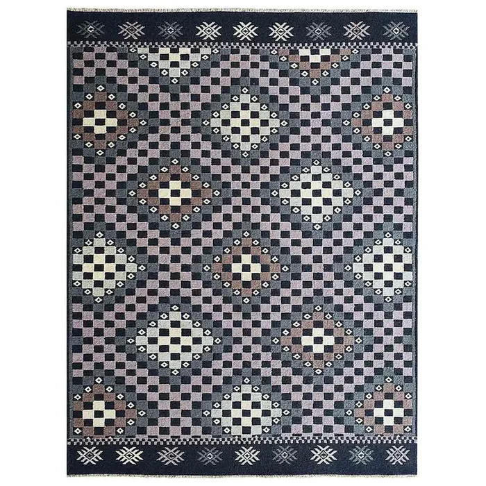 Quantum Hand Knotted Rug