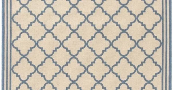 Safavieh Beach House BHS121 Cream / Blue 5′-3″ X 7′-6″ Rectangle Area Rug