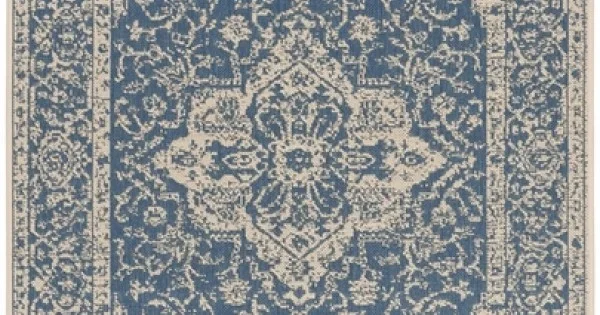 Safavieh Beach House BHS137 Blue / Creme 8′ X 10′ Rectangle Area Rug