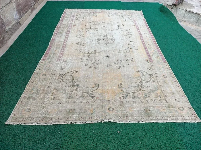 Saralee 6′ x 10′