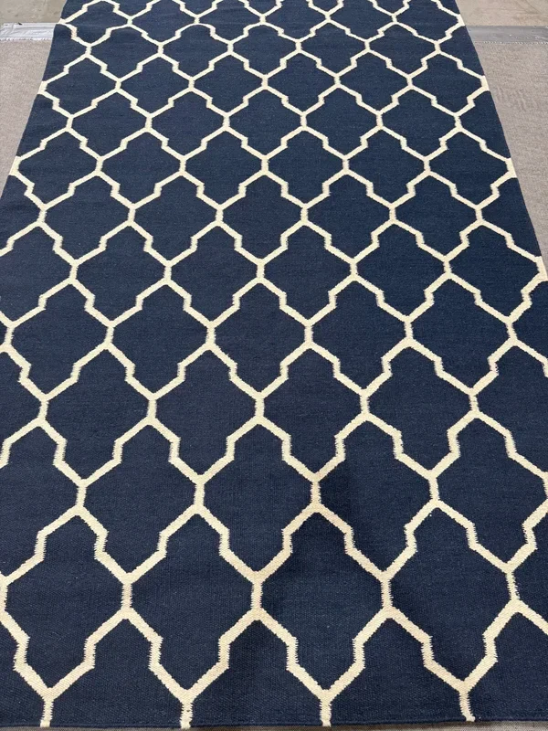 Size 5×8 Area Rug