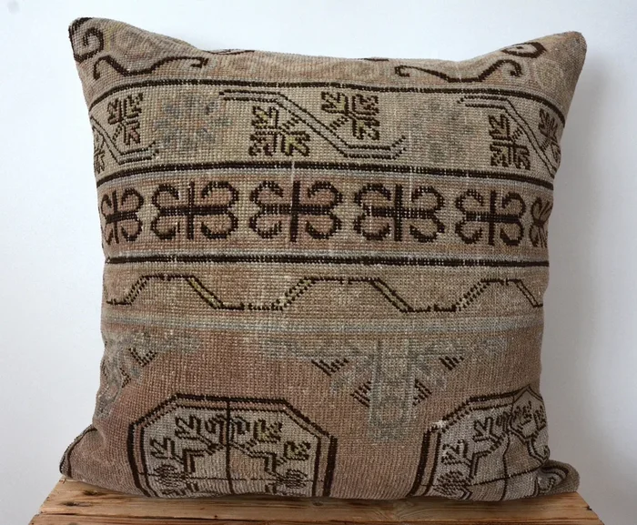 Tamika – Persian Pillow Cover
