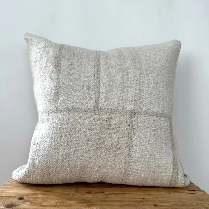 Thilda – White Hemp Pillow Cover