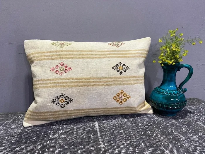 Throw Pillow 16×24 inch #00095