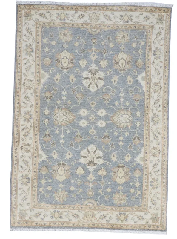 Traditional Handmade Blue Ivory Wool Rug 4′ x 5’9
