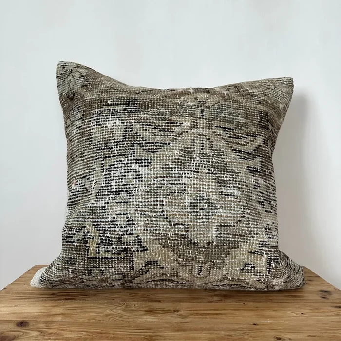 Trula – Persian Pillow Cover