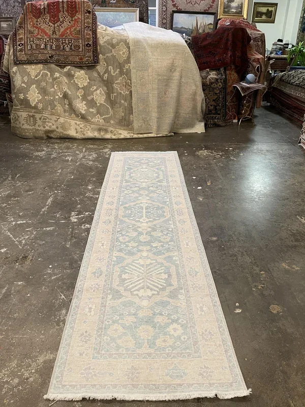 Turkish Hand-Loomed Rug – 2’9″ x 9’11”