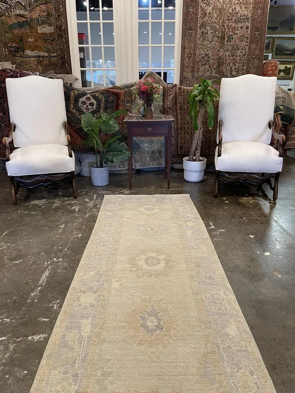 Turkish Oushak Rug – 2’11” x 8’5″