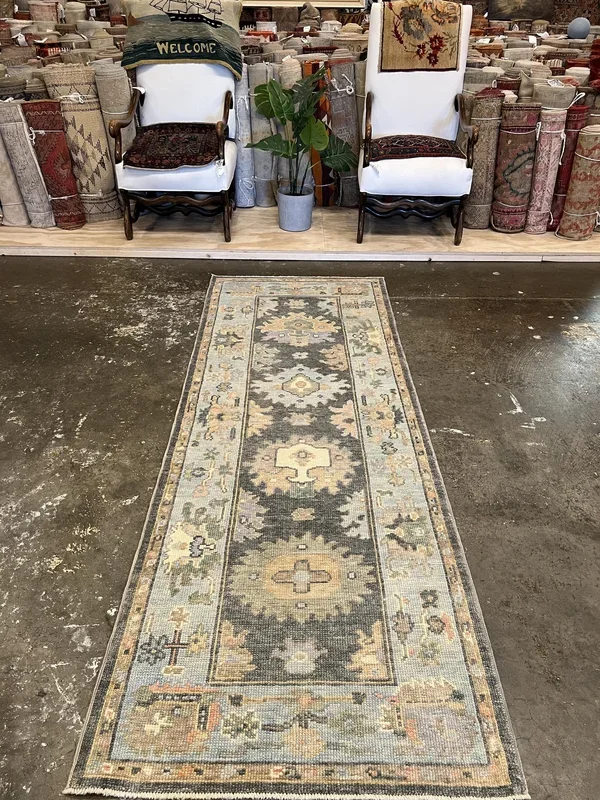 Turkish Oushak Rug – 3′ x 8’2″