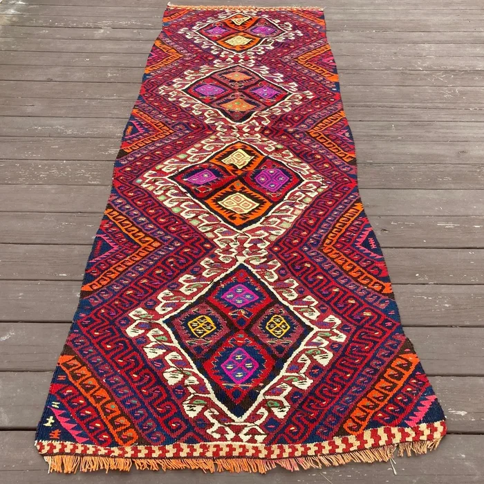 Turkish Rug, 2′ 10 x 8′ 4 Kilim