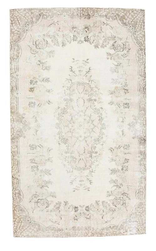Turkish Vintage Rug 5’8″ x 9’7″ ft Cream Beige