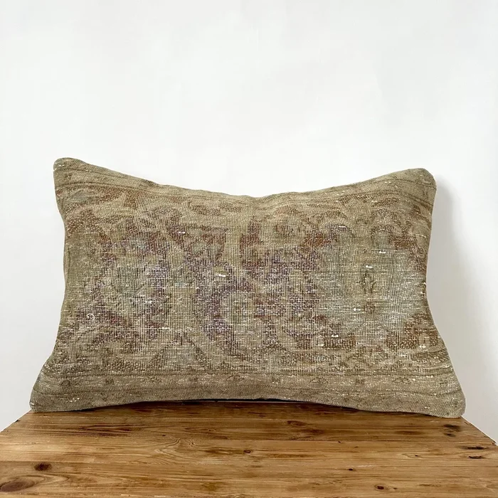 Uliania – Persian Pillow Cover
