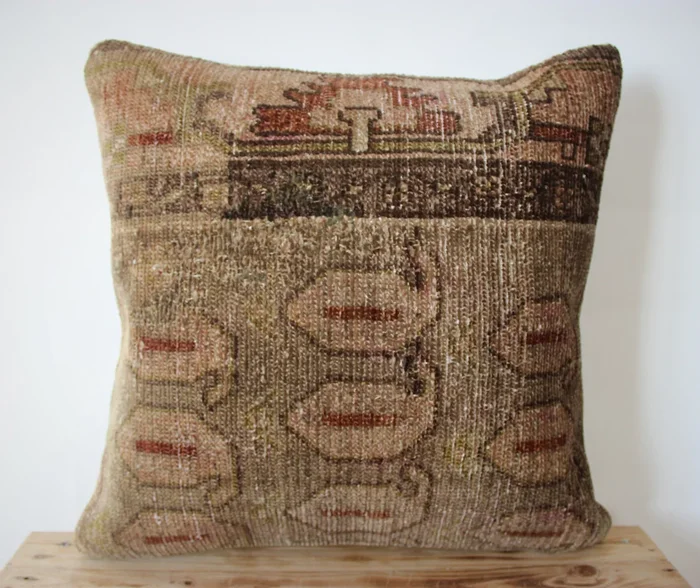Unetta – Persian Pillow Cover
