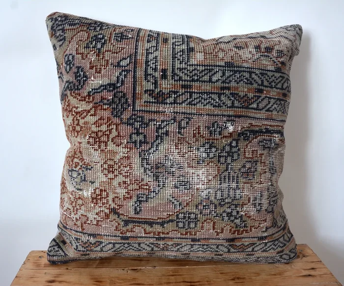 Vienne – Persian Pillow Cover