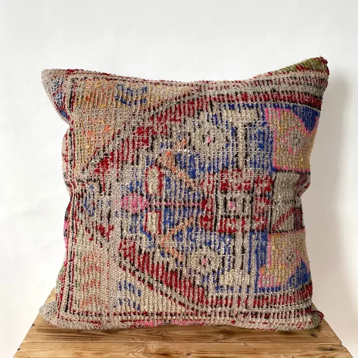 Vinka – Persian Pillow Cover