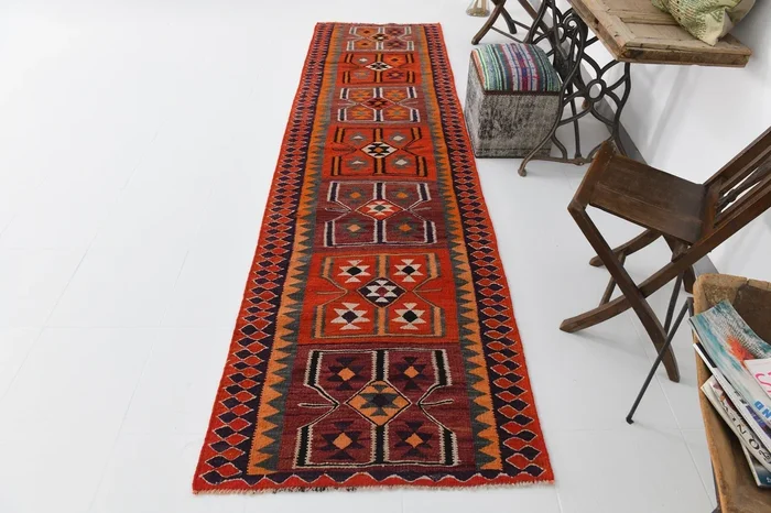 Vintage Kilim Anatolian 3’1″ x 11’5″ ft