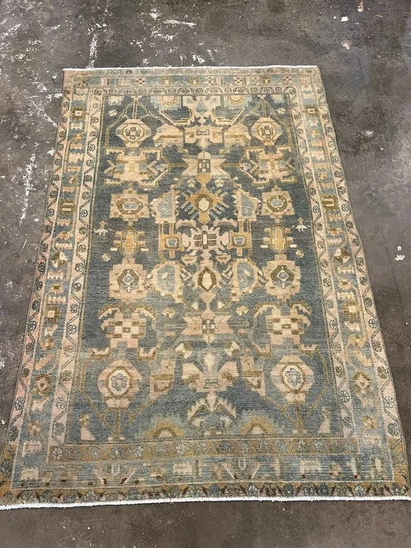 Vintage Persian Hamadan Rug – 4’4″ x 6’6″