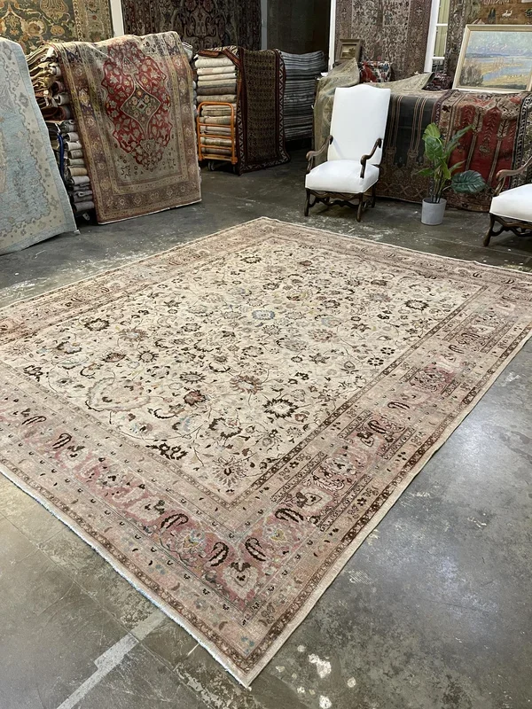 Vintage Persian Tabriz Rug – 9’8″ x 12′