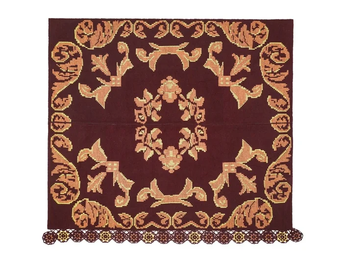 Vintage Romanian Embroidery textile 5’6″ x 5’9″