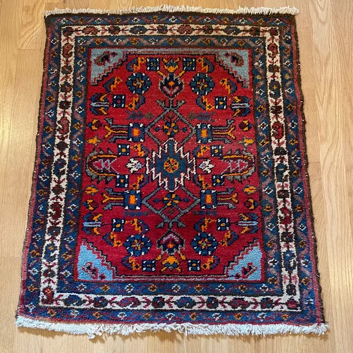 Vintage Rug, 2′ 2 x 2′ 7 Red
