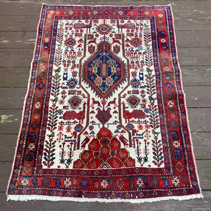 Vintage Rug, 3′ x 4′ 2 White