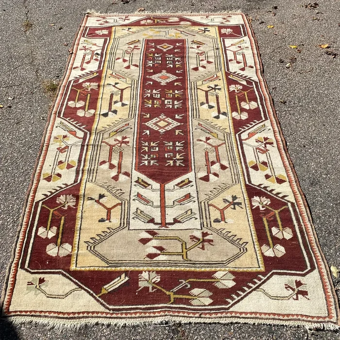 Vintage Rug, 4′ x 7′ 5 Brown