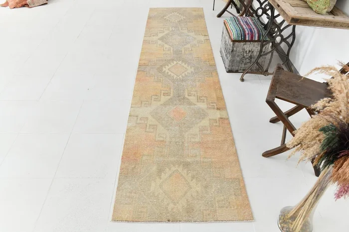 Vintage Runner Rug 2’7″ x 10’12” ft