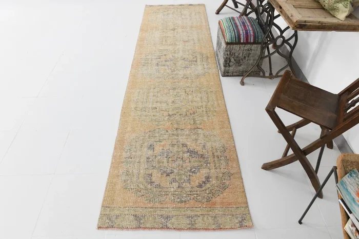 Vintage Runner Rug 2’9″ x 10’9″ ft