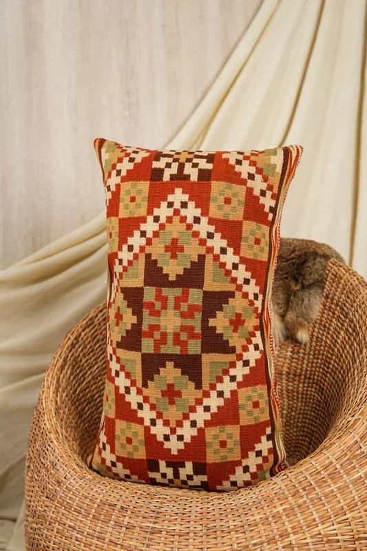 Vintage Scandinavian Rolakan Cushion 2’6″ x 1’5″