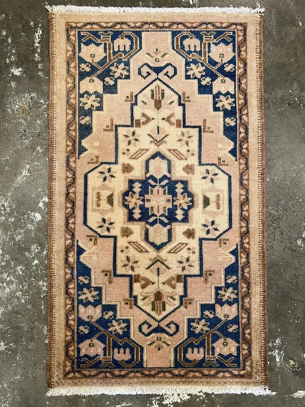 Vintage Turkish Anatolian Rug – 1’10” x 3’2″