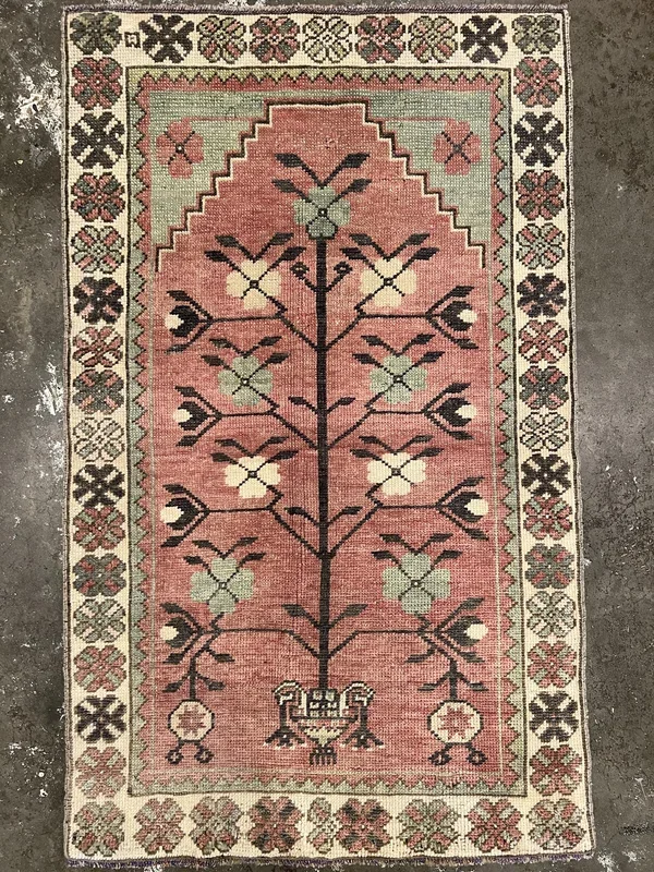 Vintage Turkish Anatolian Rug – 2’4″ x 3’10”
