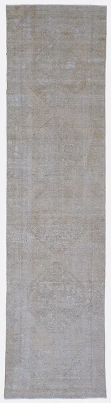 Vintage Turkish Anatolian Rug – 2’6″ x 9’7″