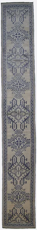 Vintage Turkish Anatolian Rug – 2′ x 13’11”