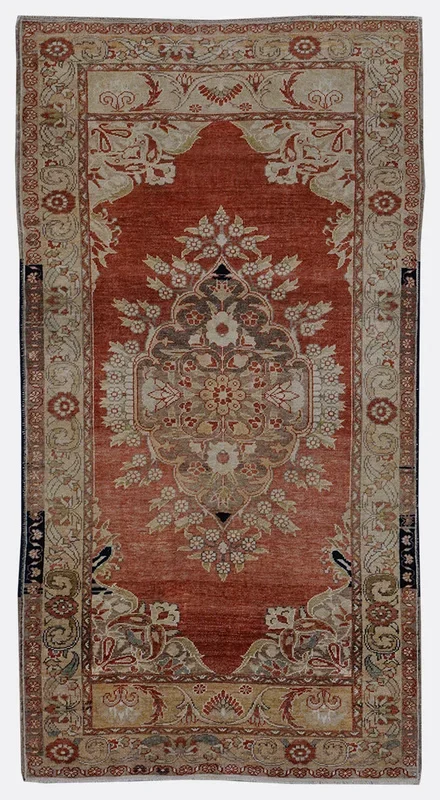 Vintage Turkish Anatolian Rug – 3’2″ x 6’2″